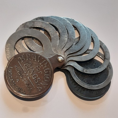 Vintage bravington for rings - vintage,