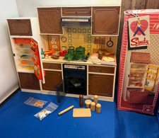 Vintage 1980s Sindy Kitchen &