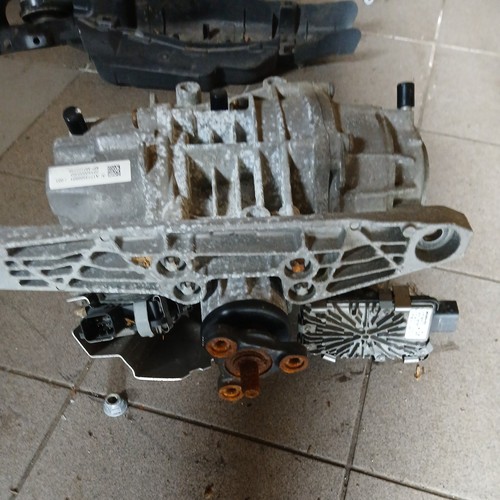 Rear axle differential - axle,