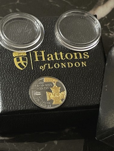 Gold quarter sovereign - gold,