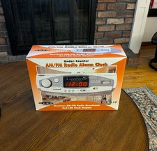 VTG Yorx Under-Cabinet AM/FM