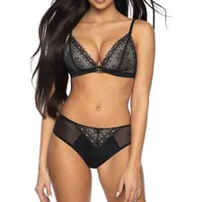 Wireless Triangle Bralette and