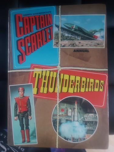 Thunderbirds captain scarlet - thunderbirds,
