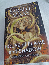 SARAH J. MAAS HARDBACK BOOK