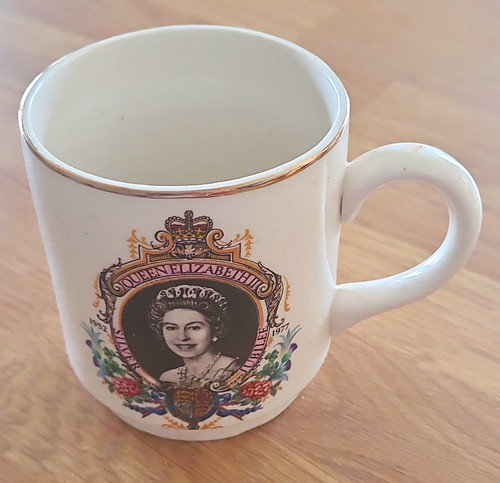 Queen elizabeth silver - queen,