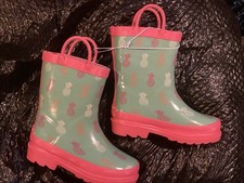 Lily & Dan Pineapple Rain