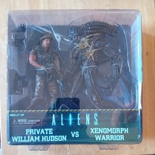 Neca Aliens Private William Hudson & Xenomorph Warrior Action Figure Twin Pack