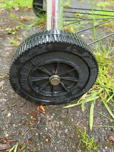 Set replacement hub caps - replacement,