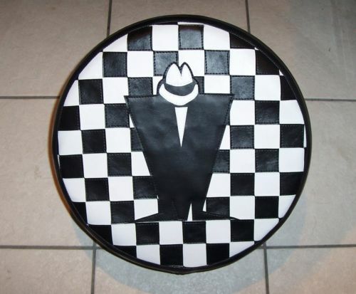 Madness black white - black,