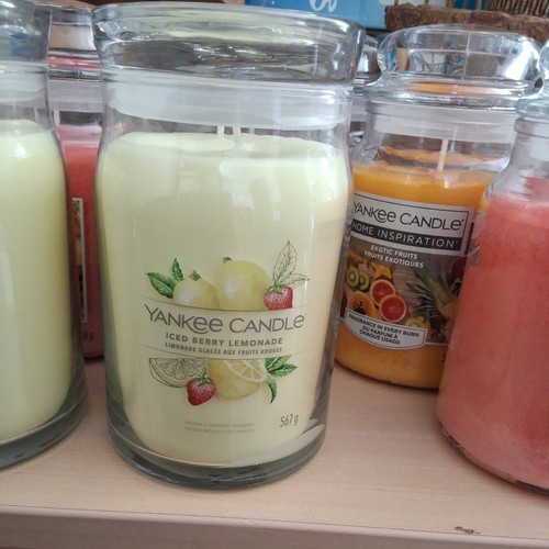 Yankee candle iced berry - yankee,