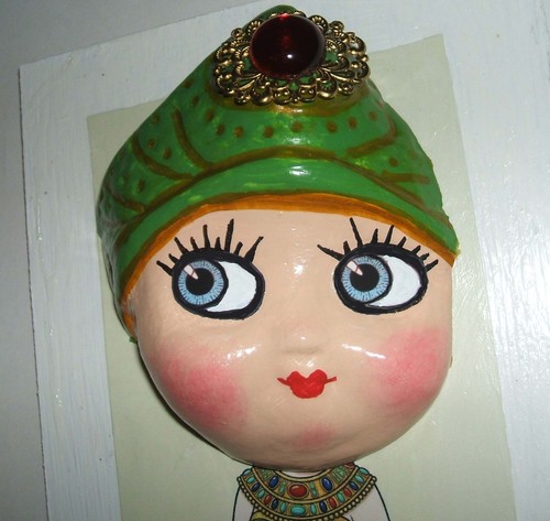 Sassy flapper chalkware wall - sassy,