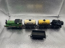 Hornby Percy And 4 Trucks OO