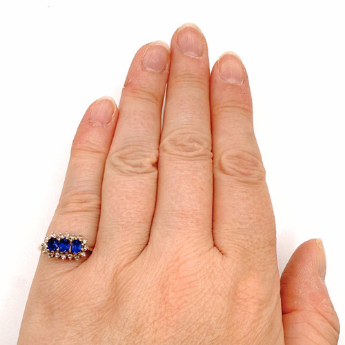 9ct gold sapphire diamond - 9ct,