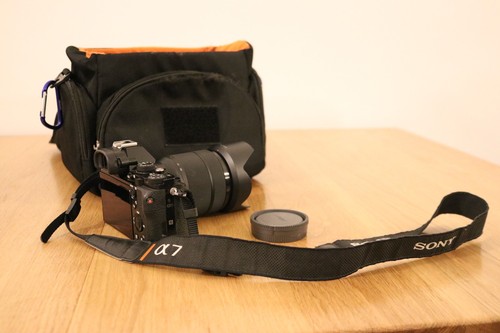 Sony icle with 28 70mm - icle,