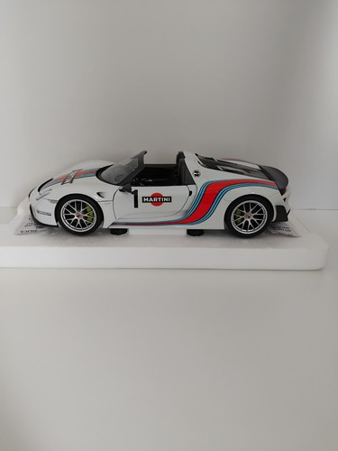 Minichamps porsche 918 - 1:18,