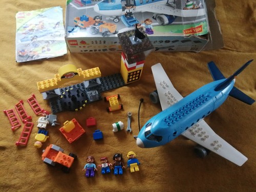 Lego duplo set - lego, airport