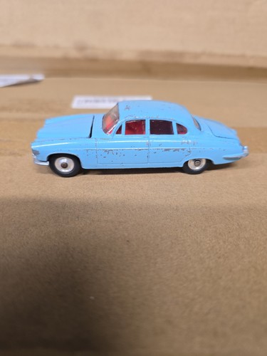 Corgi toys jaguar - toys, x