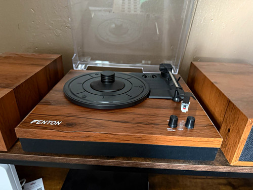 Fenton record player - fenton,