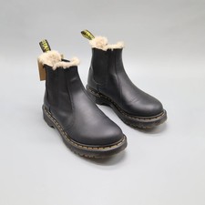 Dr. Martens 2976 Faux Fur Lined Chelsea Boots Women's / Men's Low Winter Boot