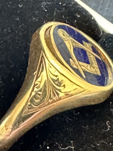 9ct gold large - large, beautiful