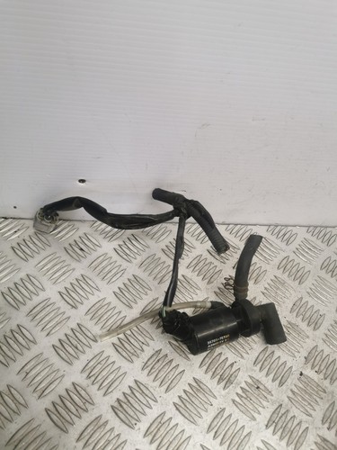 1998 toyota hilux 1988 - toyota,