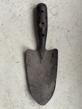 Vintage Garden Metal Trowel (Old Rustic Gardening Hand Tool) 