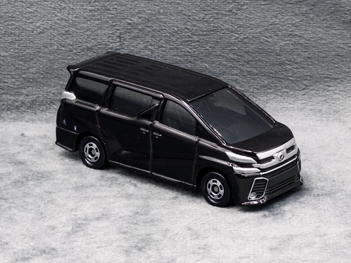 Tomica toyota vellfire - tomica,