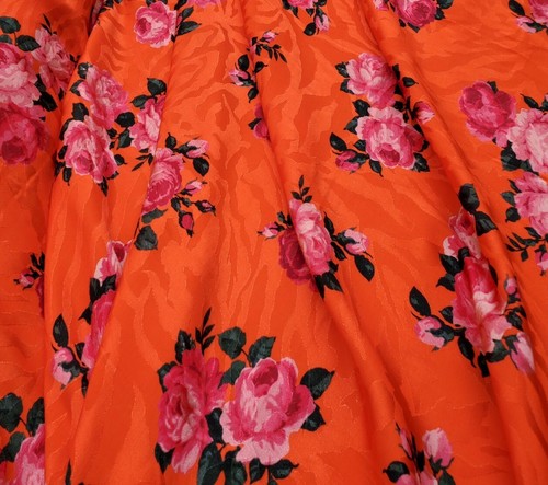 Woven sateen viscose jacquard - sateen,