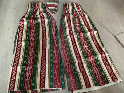 Vintage red cream green stripe