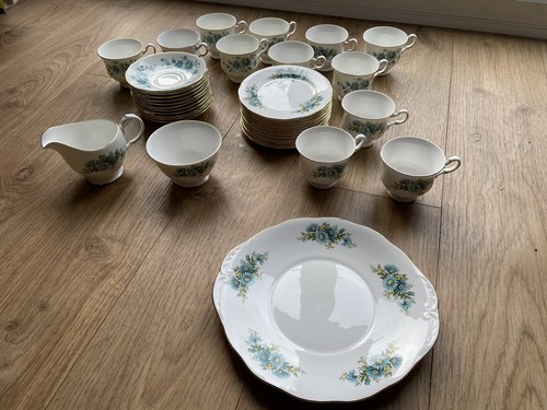 Queen anne bone china - queen,