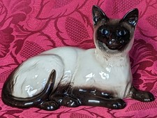 Large Beswick Siamese Cat Mum