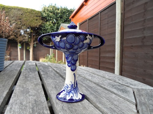 Moorcroft blue vine nostalgia - moorcroft,