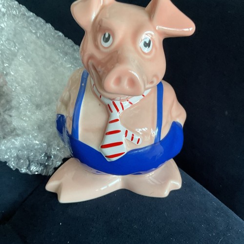 Wade natwest pig maxwell - wade,
