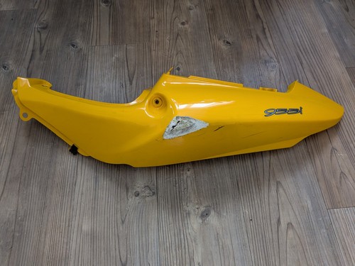 Triumph daytona 955i panel - triumph,