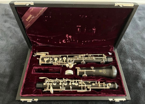 Yamaha yob 431 - with, case