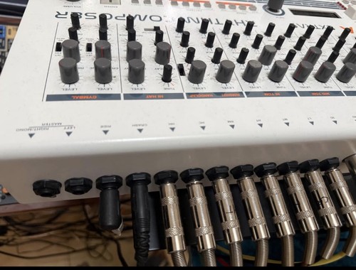 Nava 909 - 909,
