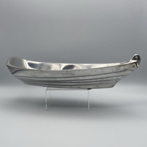 Ihi dory boat server section - server,