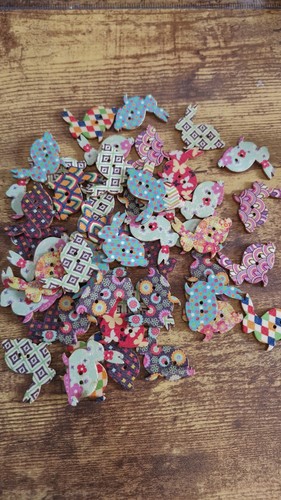 Bunny rabbit wooden buttons - 50,