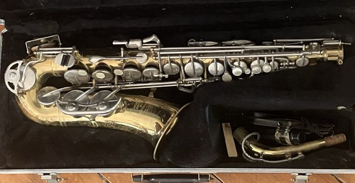 Selmer bundy alto saxophone - ii,