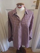Mens Van Heusen Size Large Multi Check Long Sleeved Shirt