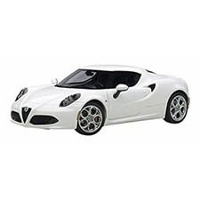 AUTOart 1/18 Alfa Romeo 4C White Complete