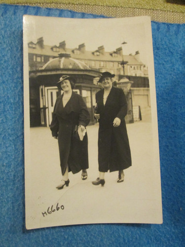 Snaps postcard bridlington - "snaps",