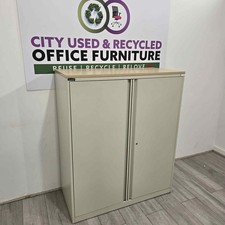 Triumph Mid-Height Office