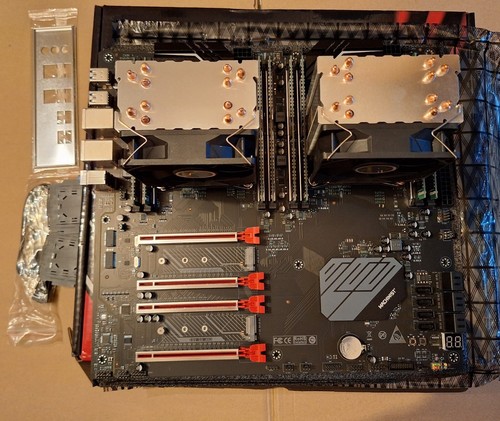 Machinist eatx 2011 ddr4 - eatx,