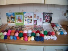 KNITTING PATTERNS - TOYS - JEAN GREENHOWE  + OTHERS - PLUS WOOL