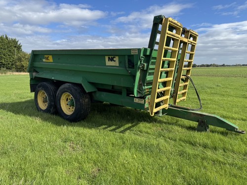 Dump trailer ramps plant - trailer,, ramps,