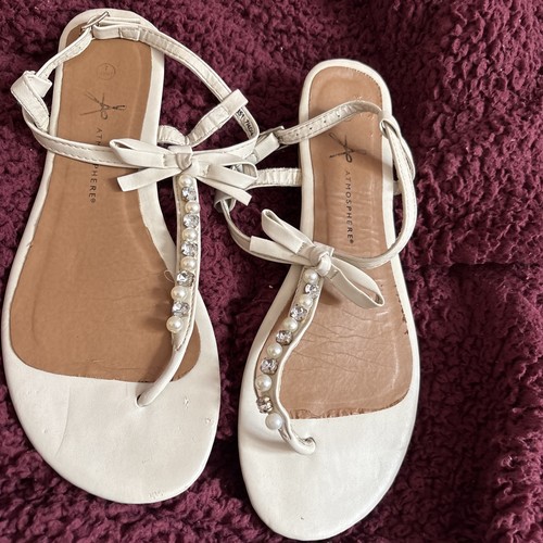 Beige toe post sandals size7 - beige,