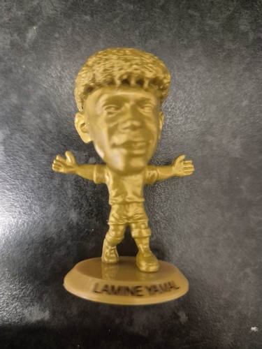 Lamine yamal gold soccer starz - gold,