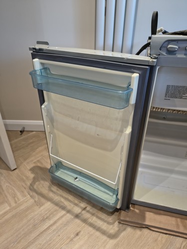 Thetford n112 fridge door - thetford,
