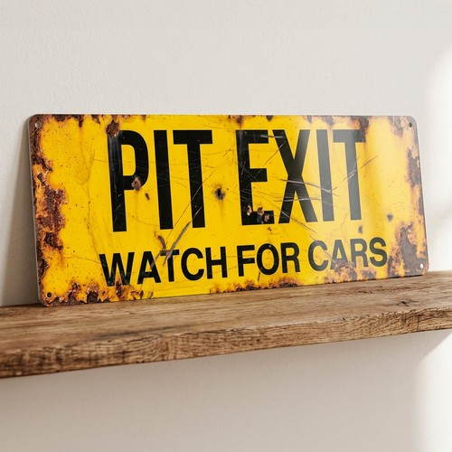 Pit exit watch - pit, cars